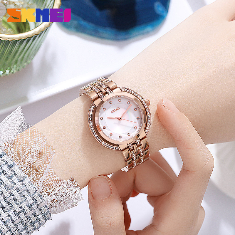 Analog Quartz Watch - ساعات يد نسائية فاخرة بسوار من