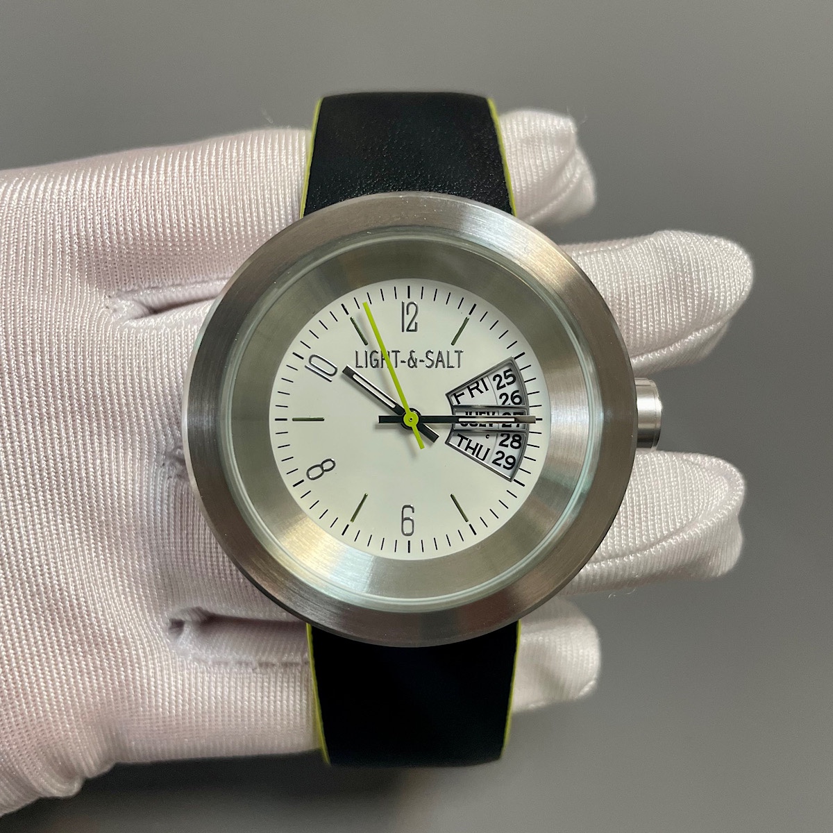 ساعة رجالية كوارتز ثلاثية الأب - مراجعة Analog Quartz Watch وسعره
