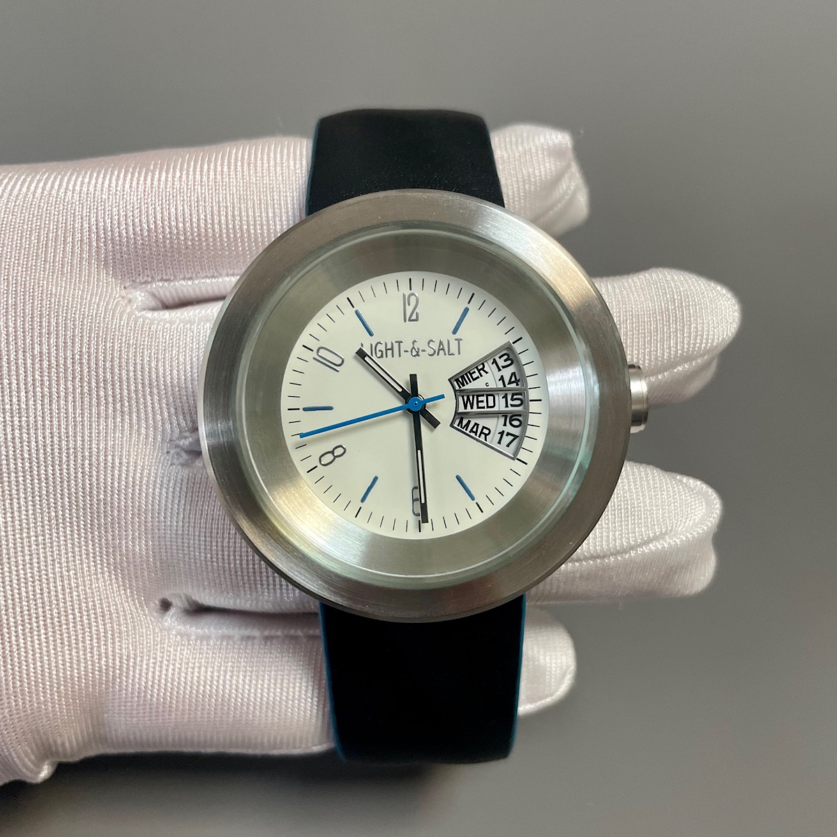 ساعة رجالية كوارتز ثلاثية الأب - مراجعة Analog Quartz Watch وسعره